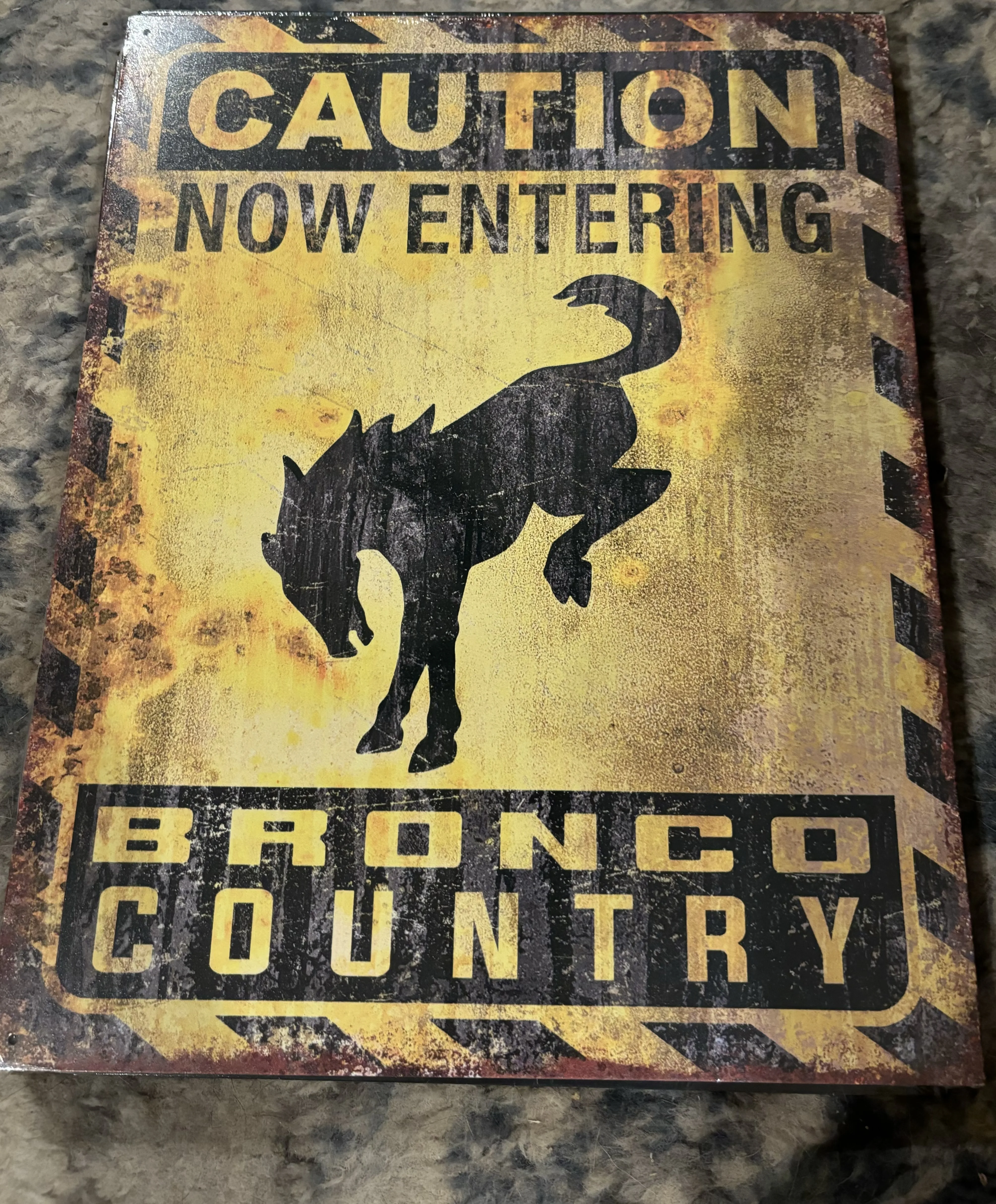 Ford-Bronco Country - Tin Signs Metal Sign