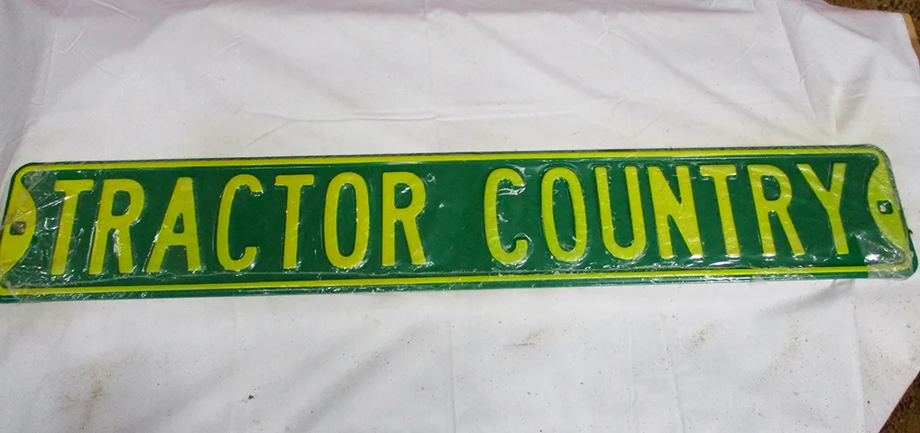 Tractor Country - Tractors Metal Sign